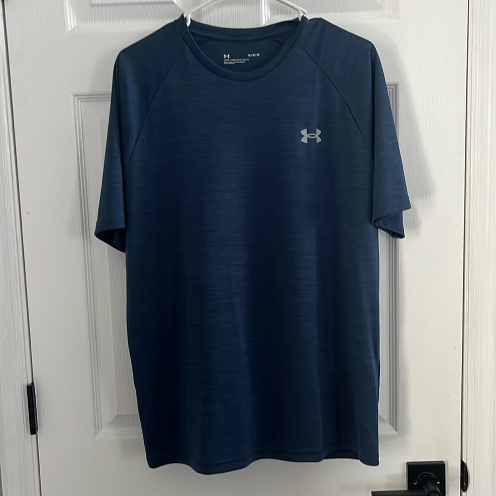Men's Under Armour Loose T-Shirt - Size M - Navy Blue